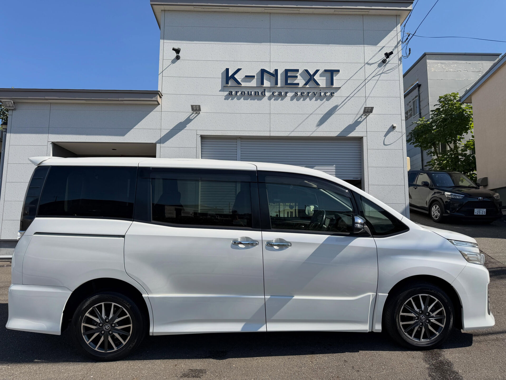 H様『TOYOTA ヴォクシー煌』 納車おめでとうございます